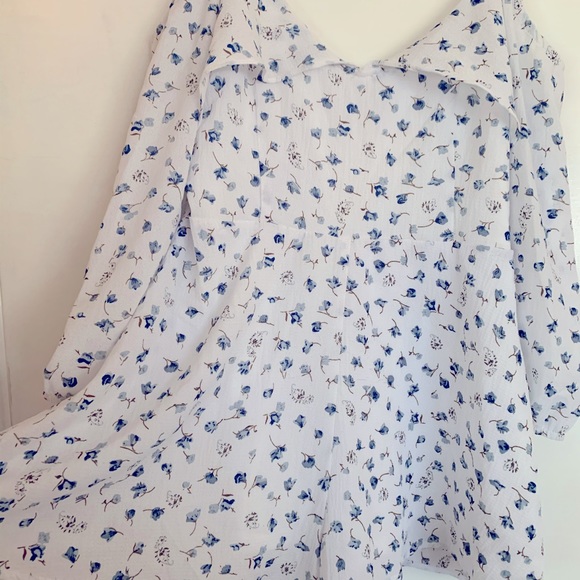 Off shoulder Romper, Blue White Floral,  M - Picture 3 of 9